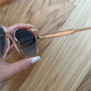 Chloe Elegant Rose-Tinted Sunglasses